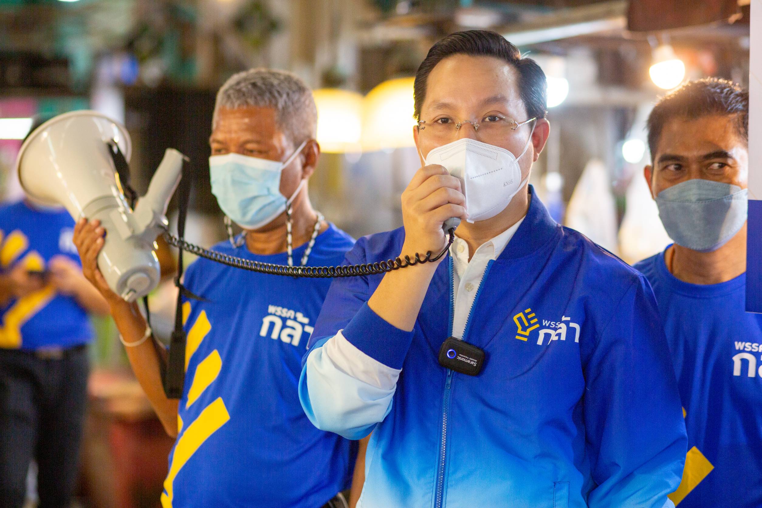 "อรรถวิชช์" ฟิตจัดลุยลงพื้นที่อ้อนขอคะแนนตลาดประชานิเวศน์ พร้อมเป็นกระบอกเสียงแทนแม่ค้า