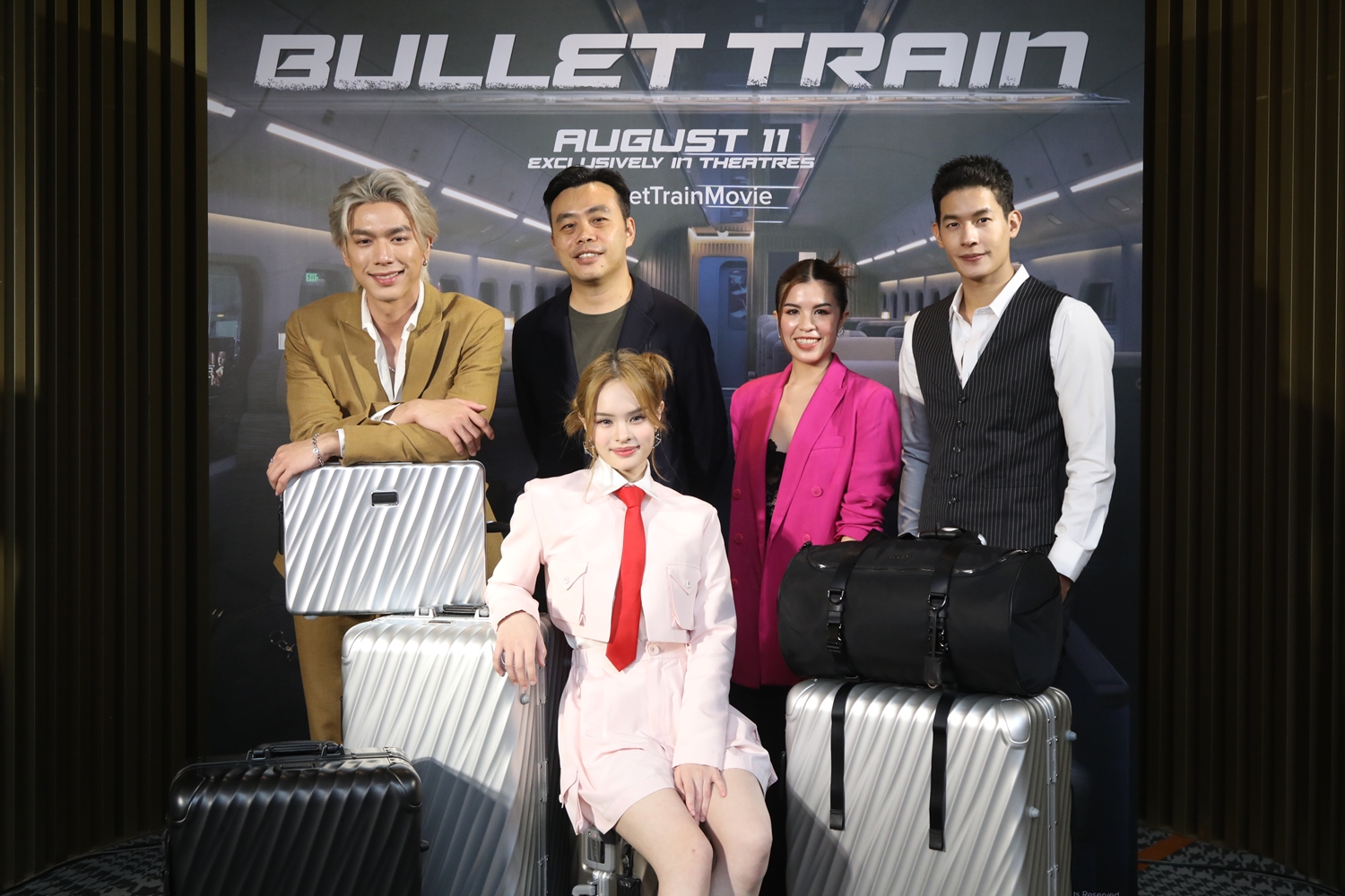 “ไบร์ท-เพื่อน-แอลลี่” ร่วมสัมผัส TUMI 19 Degree Aluminum  กระเป๋าถือสุดแกร่งที่ทุกคนตามล่า