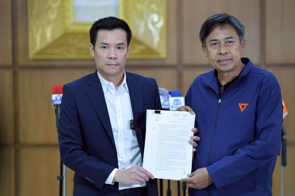 ปชน.ยื่น กกต.ขอนับคะแนนใหม่ทั้งเขตเลือกตั้งที่ 2 จ.สุพรรณบุรี 