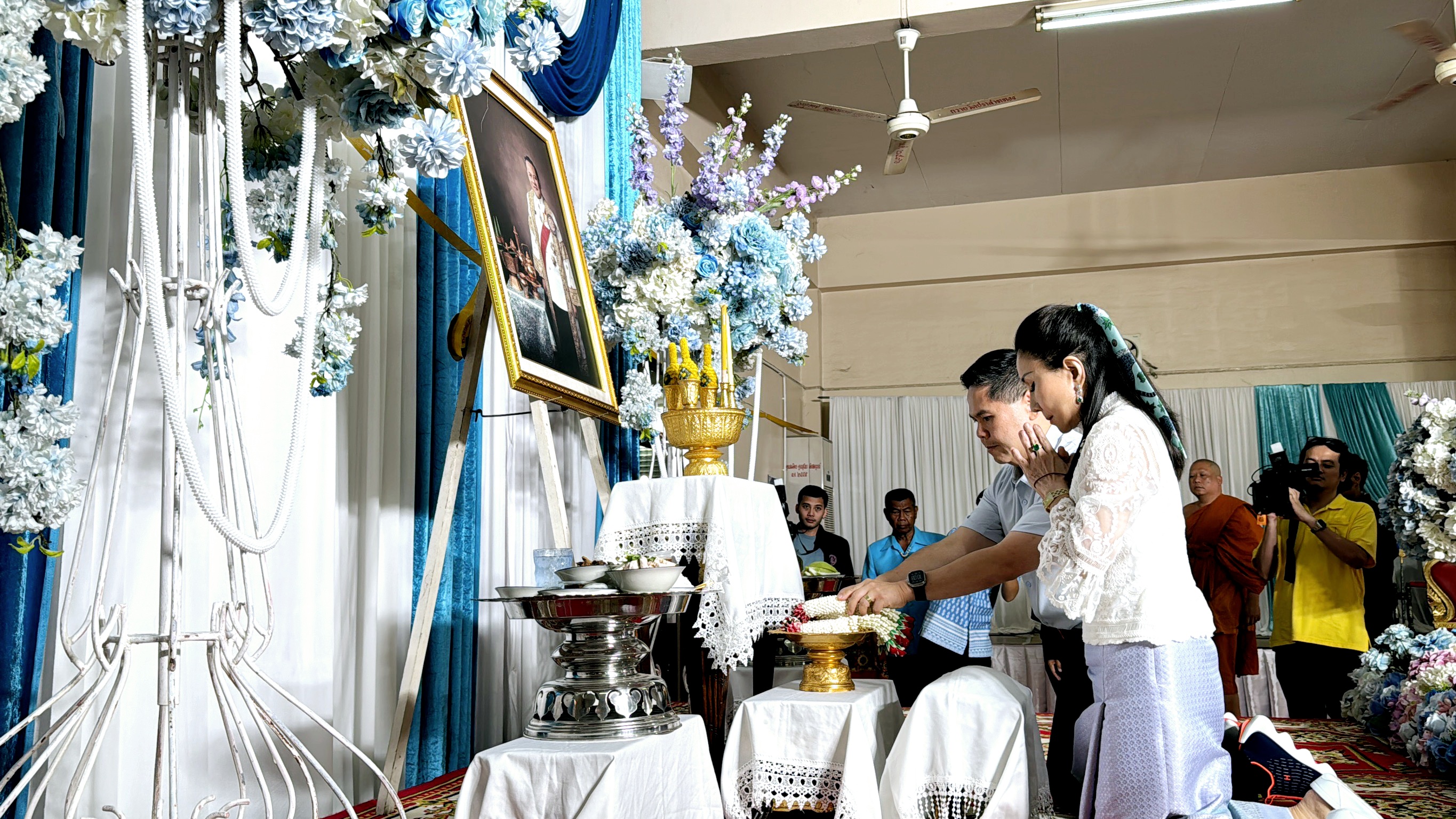 "กัญจนา-วราวุธ" บำเพ็ญกุศล 92 ปี ชาตกาล "บรรหาร ศิลปอาชา" นายกฯคนที่ 21 