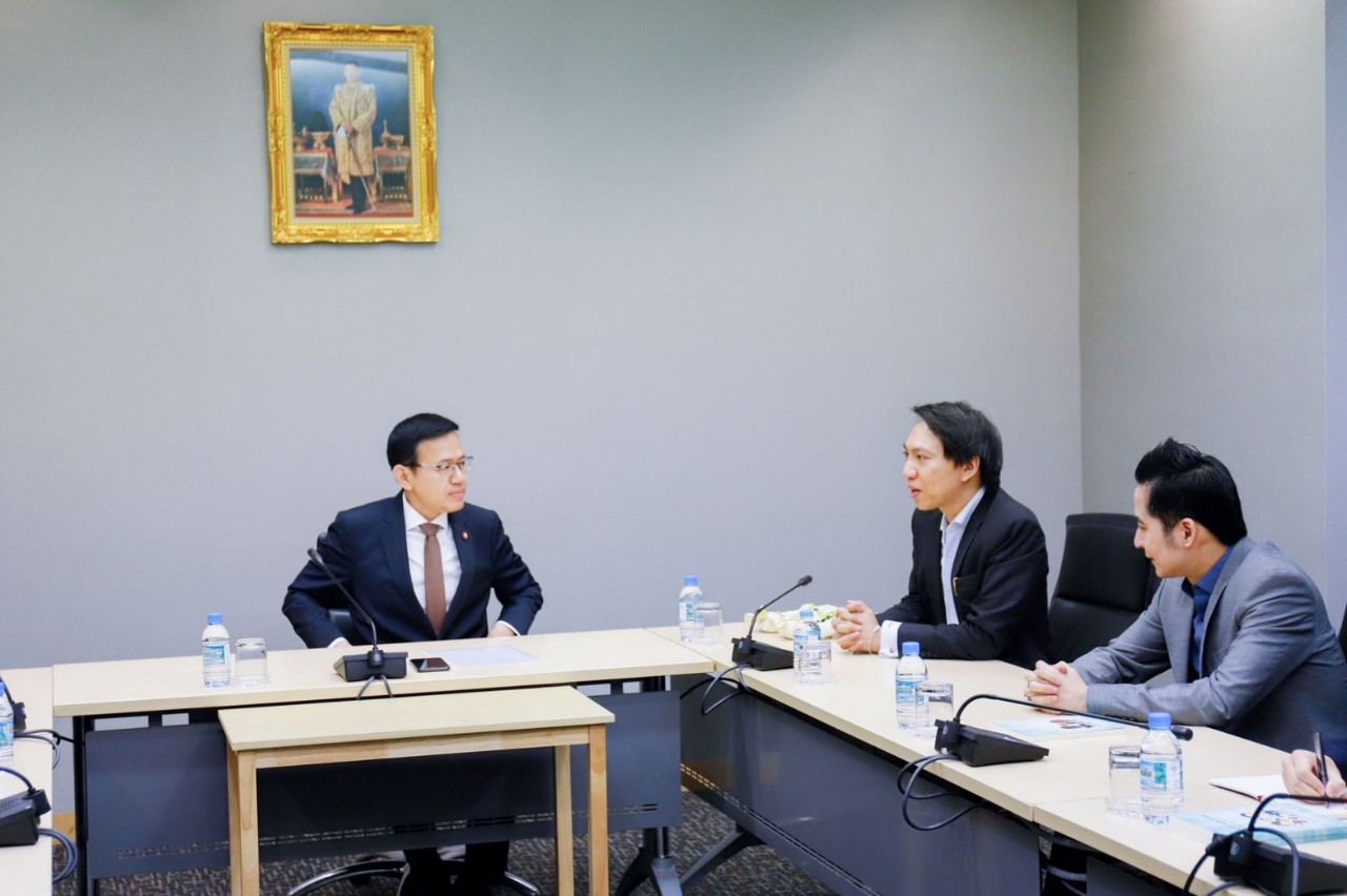 นายกสมาคมนักคณิตศาสตร์ประกันภัยฯถกปมดบ.ขาลงกระทบผลิตภัณฑ์ประกันเลขาฯคปภ.