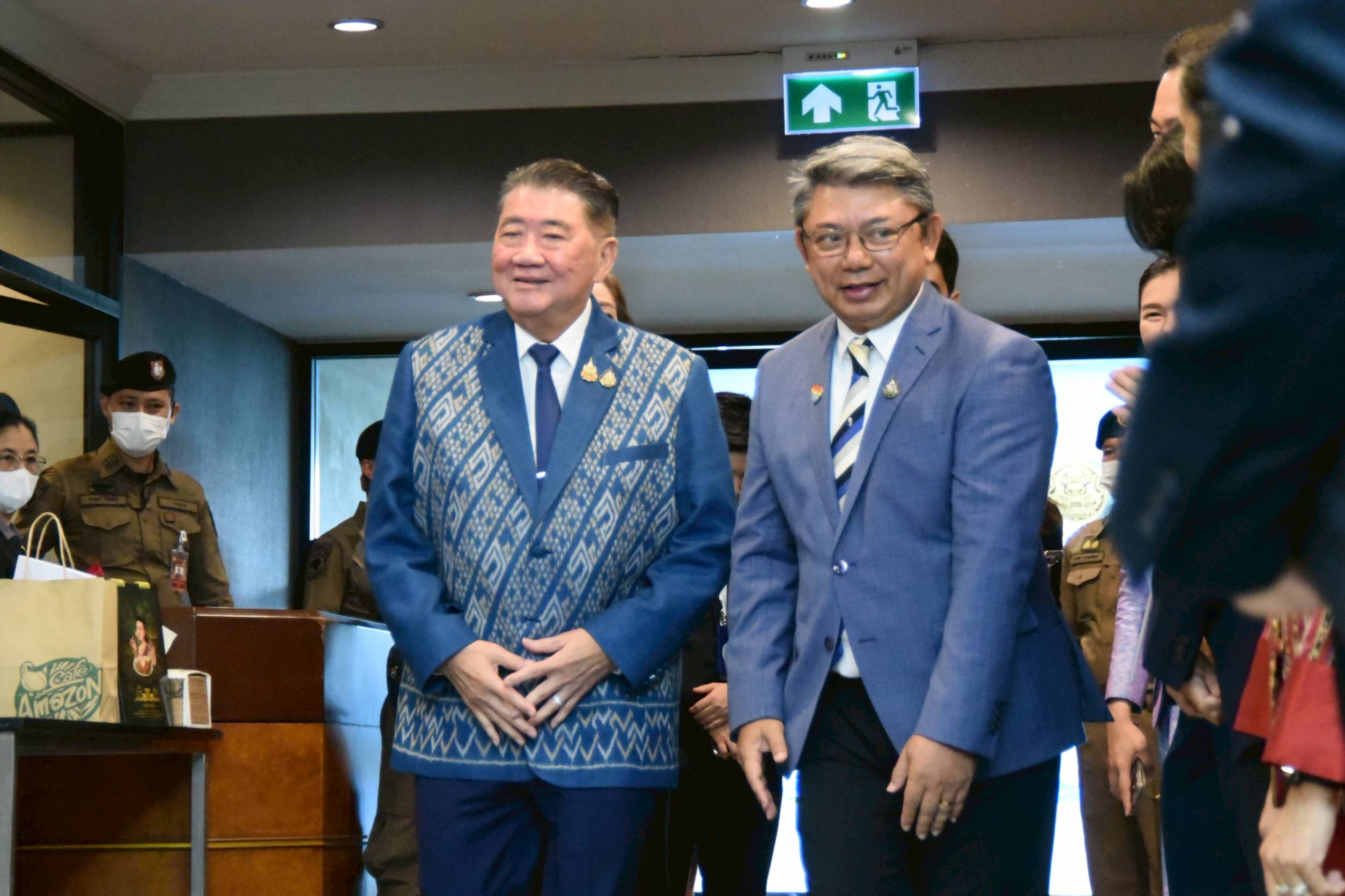 “ภูมิธรรม” ชี้ศาลไม่ได้สั่ง “นายกฯ-ก.คลัง” บี้ “ยิ่งลักษณ์” ชดใช้ค่าเสียหายจำนำข้าวหมื่นล้าน เพียงแต่ต้องดูภาพรวม