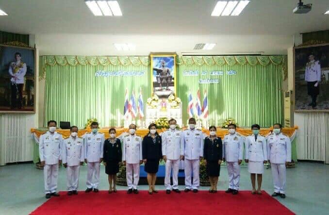 อ่างทองจัดพิธีวางพานพุ่มถวายราชสักการะ เนื่องในวันพ่อขุนรามคำแหงมหาราช ประจำปี 2564