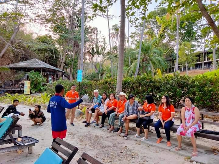 ชมรมจิตอาสา Healthy Reefs Club ไถ่ชีวิต  ปูเสฉวนเกือบ 3,000ตัวปล่อยคืนสู่ธรรมชาติ