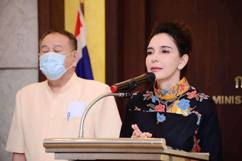 'มนัญญา' แจงปลดล็อกพืชสมุนไพร 13 ชนิด เพื่อให้เกษตรกรใช้ได้