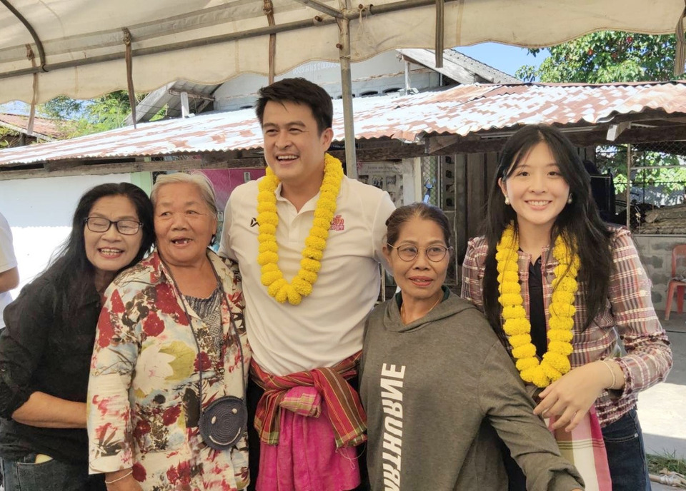 “จินนี่ ยศสุดา” ควงเลขาฯ ไทยสร้างไทย เปิดเวทีศรีสมเด็จ ดัน “นราเอก คำสนาม” ชิงเก้าอี้ สส.ร้อยเอ็ด