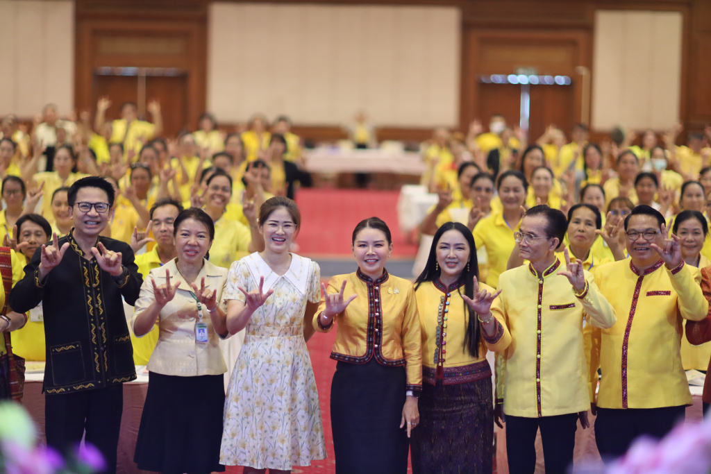 อบจ.กาฬสินธุ์ เร่งผลักดันศูนย์โฮมสุขลดภาระบุคลากรทางการแพทย์