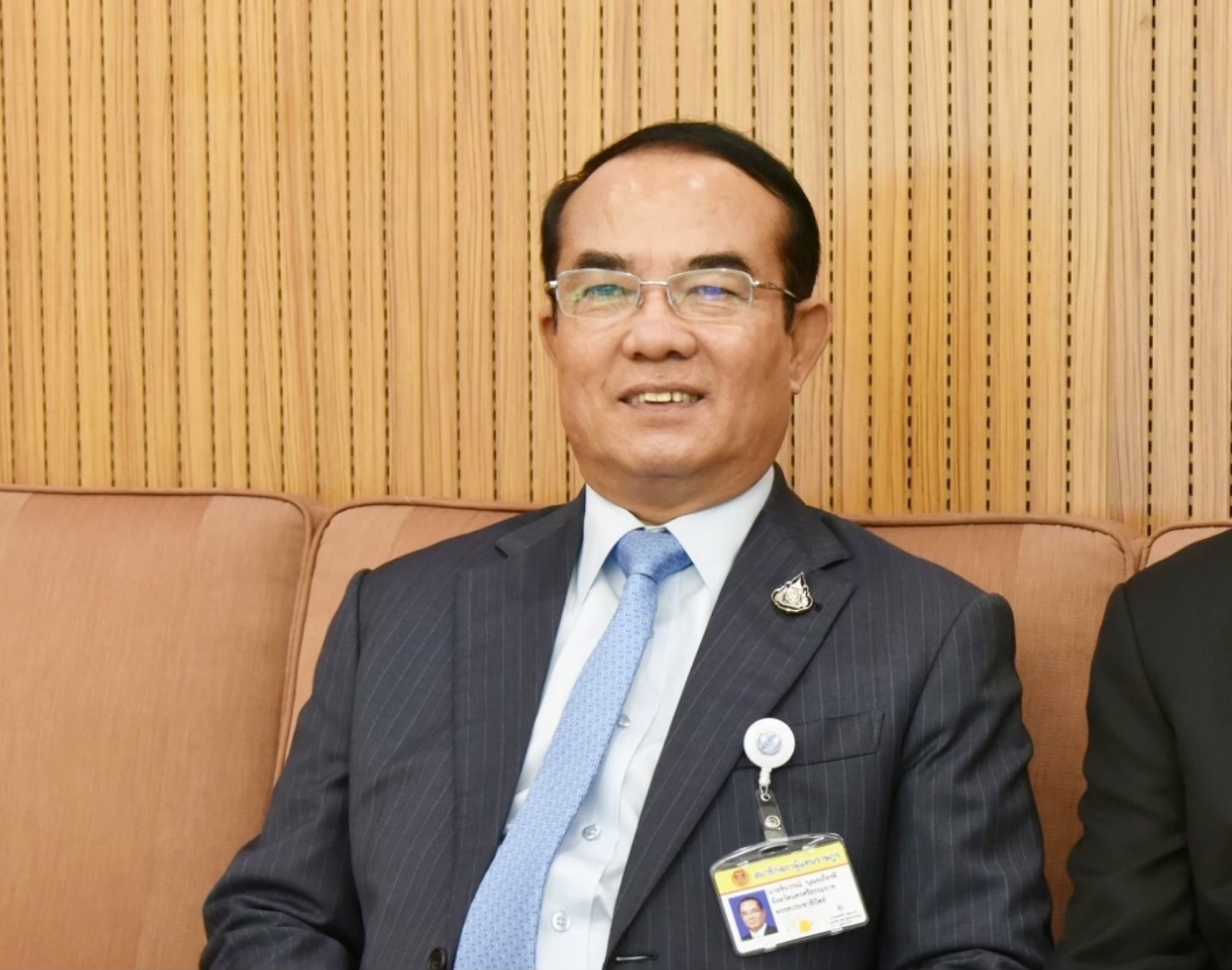 "ชินวรณ์" เผย "พรก.กู้เงิน 5 แสนล." เข้าสภาฯหลัง"พรบ.ฯงบ 65" ผ่าน ย้ำวางมาตรการเข้มป้องโควิด