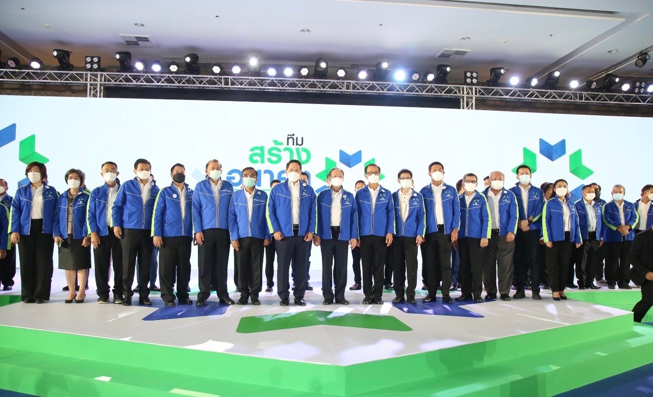 “ประภัตร-ธรรมนัส-นิพนธ์-เทวัญ-หมอวรงค์” หอบดอกไม้ ยินดี สอท. พร้อมตั้ง ขุนพล 5 ภาค เล็งถกกก.บห.นัดแรก 27 เม.ย.นี้
