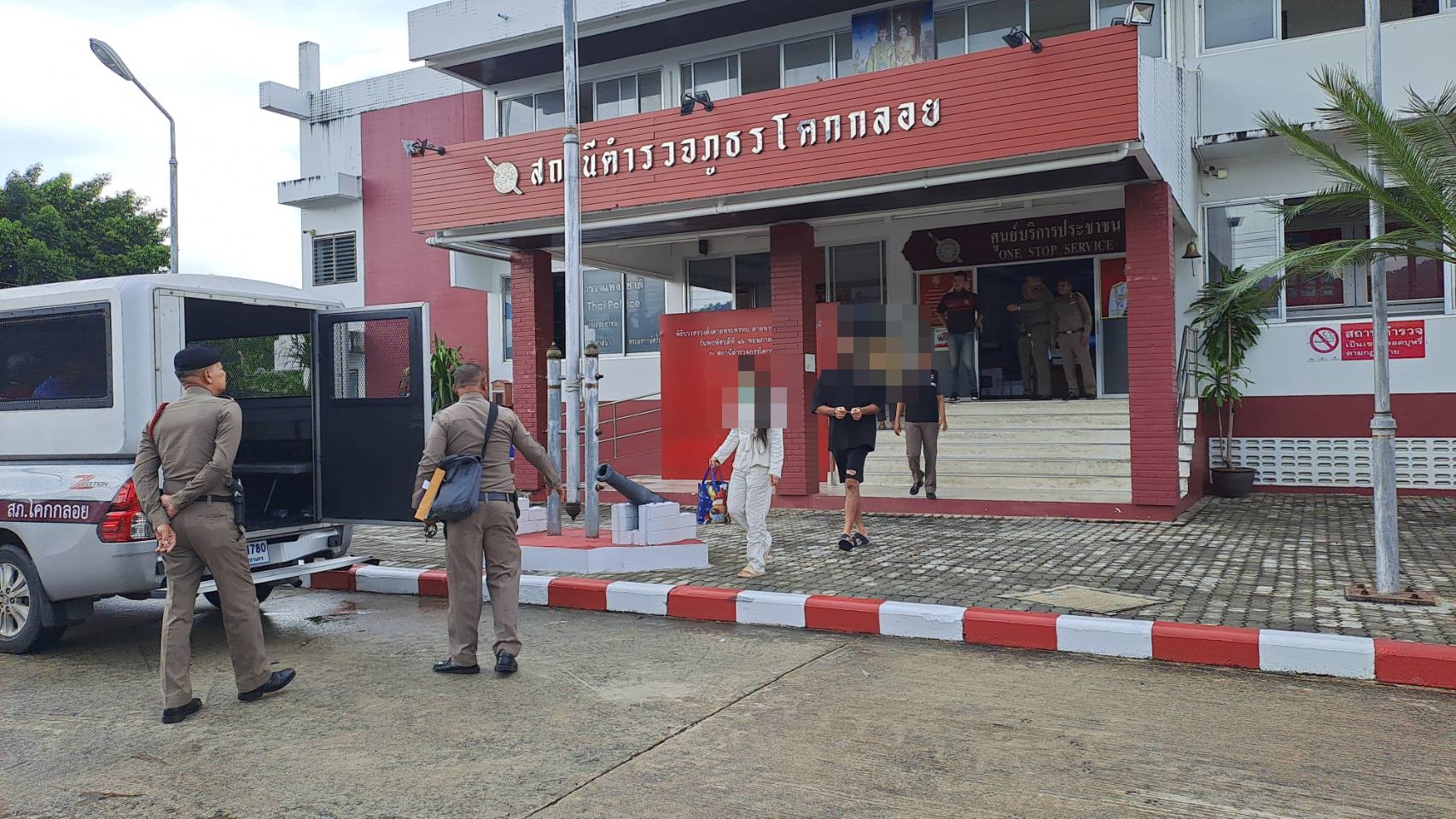 ตำรวจคุมตัว 2 ผัวเมียร่วมฆ่าหนุ่มอินเดียทิ้งศพข้างถนนฝากขังศาลด้านญาติเตรียมยื่นหลักทรัพย์ขอประกันตัว