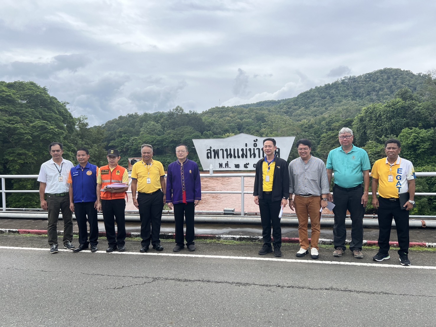 ชป.อุตรดิตถ์ ร่วมลงพื้นที่ติดตาม เฝ้าระวังสถานการณ์น้ำบริเวณแม่น้ำปาด เขื่อนสิริกิติ์  