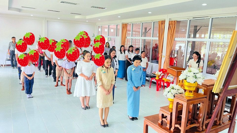 ศรีสะเกษจัดกิจกรรมวันแม่ “ดร.กัลยาณี” ร่วมดูแลเด็ก 35 คน มอบรางวัล-ให้โอวาทเติมกำลังใจ