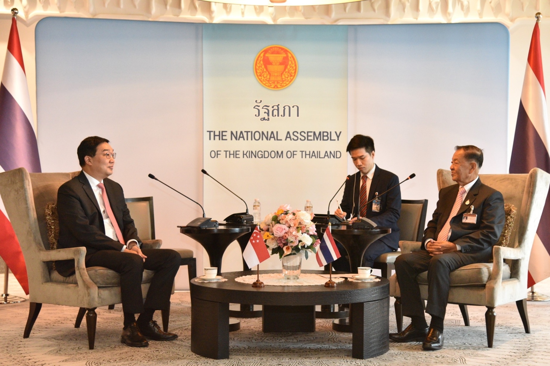 "ประธานรัฐสภา" ให้การรับรองเอกอัครราชทูตสิงคโปร์ประจำประเทศไทย เพื่ออำลาหลังพ้นจากหน้าที่ 