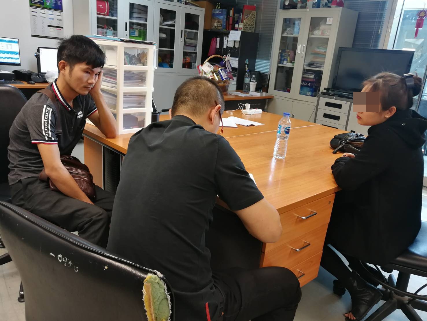 ตม.จับต่างชาติแฝงเที่ยวปีใหม่คาสนามบิน  