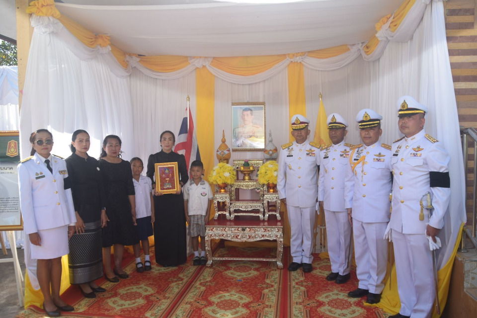 พระราชทานยศ-เครื่องราชฯ เชิดชูวีรบุรุษกล้า “อภิสิทธิ์ บุนนาค” เลื่อนยศเป็นพันตรี สละชีพปกป้องอธิปไตย