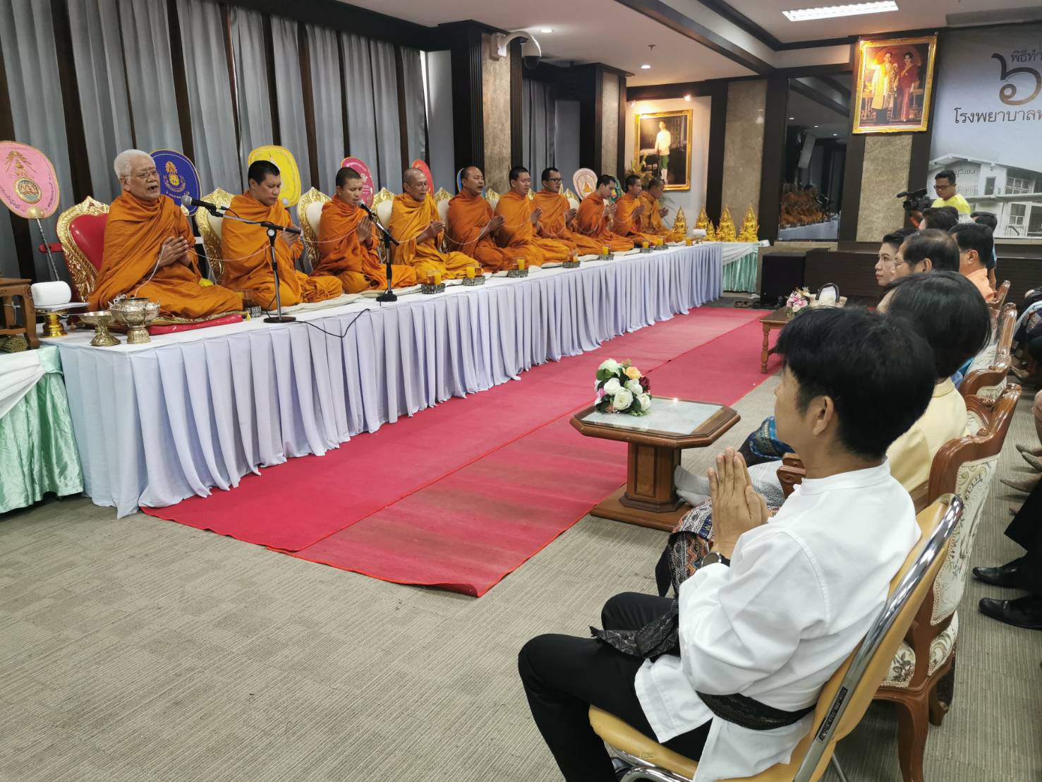 รพ.พระนารายณ์มหาราช ทำบุญวันครบรอบ 63 ปี มีตรวจสุขภาพฟรี