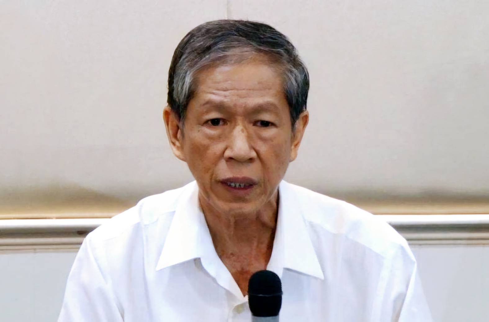 "อ.เดชา" ถามจริงหรือเปล่า อดีตพรรคก้าวไกล-พรรคประชาชน ไม่โพสต์ถวายพระพร