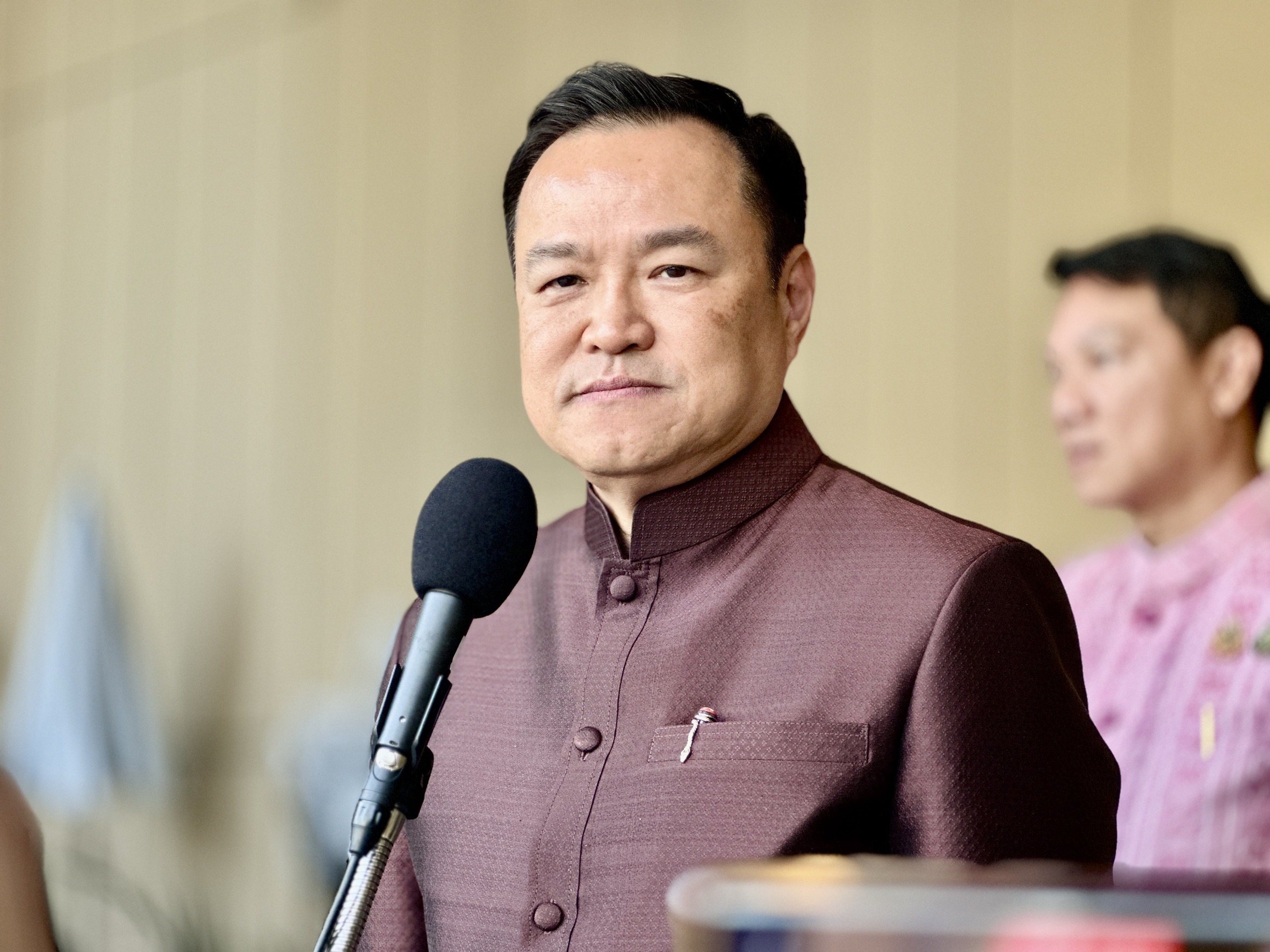 “อนุทิน​” ยัน​ ภท.ไม่มีนโยบายส่งผู้สมัครสนามท้องถิ่น​ “ไตรศุลี​” ท้าวัดเบอร์ใหญ่ พร้อมใช้ความสามัคคี สู้กระแส “ทักษิณ​”