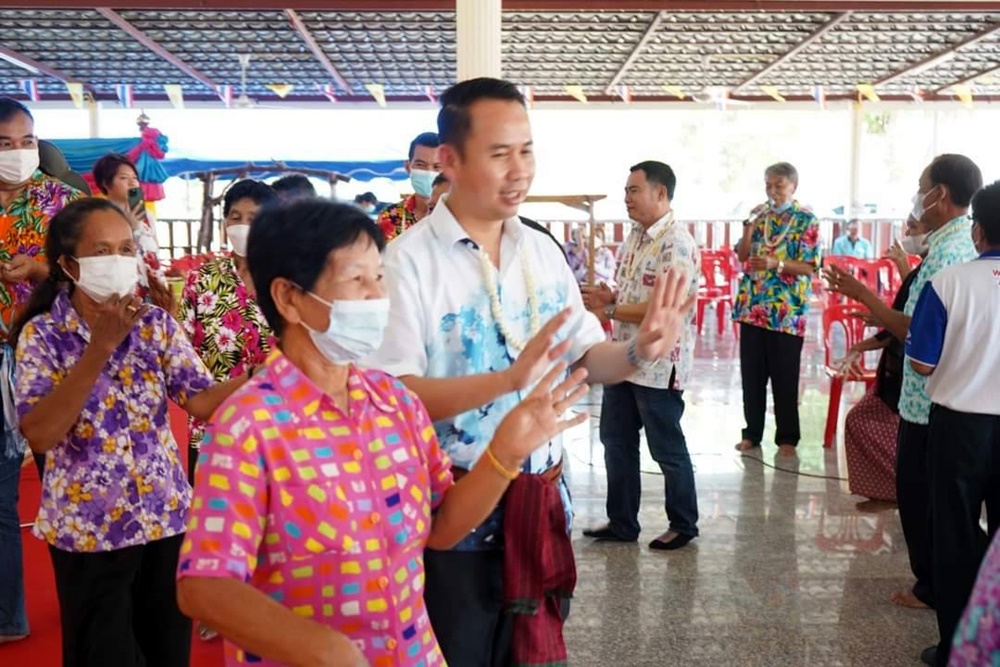 อบจ.ยโสธร ร่วมสืบสานรดน้ำดำหัวประเพณีสงกรานต์ ปี 66