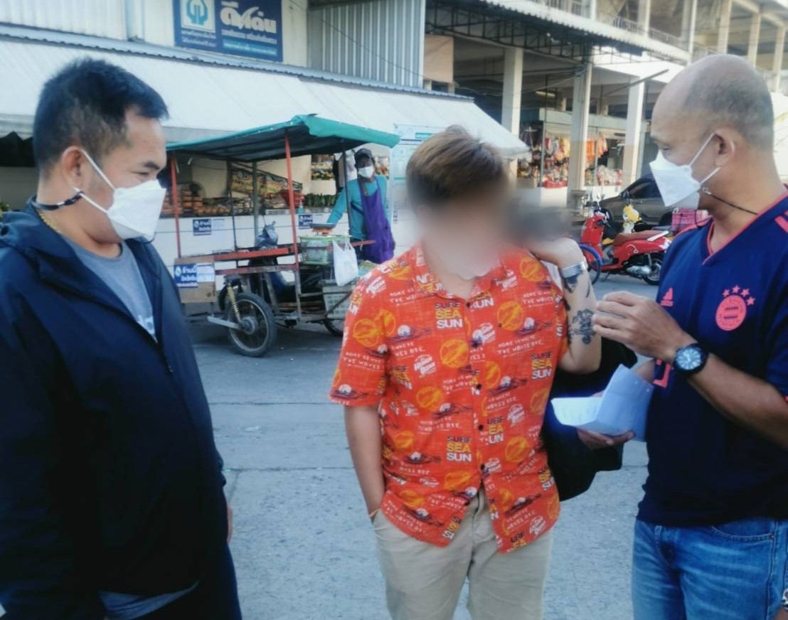 สืบทุ่งสองห้องตามรวบสาวทอมสุดแสบ หนีหมายจับ หลังหลอกขายเฟอร์นิเจอร์แล้วไม่ส่งของ