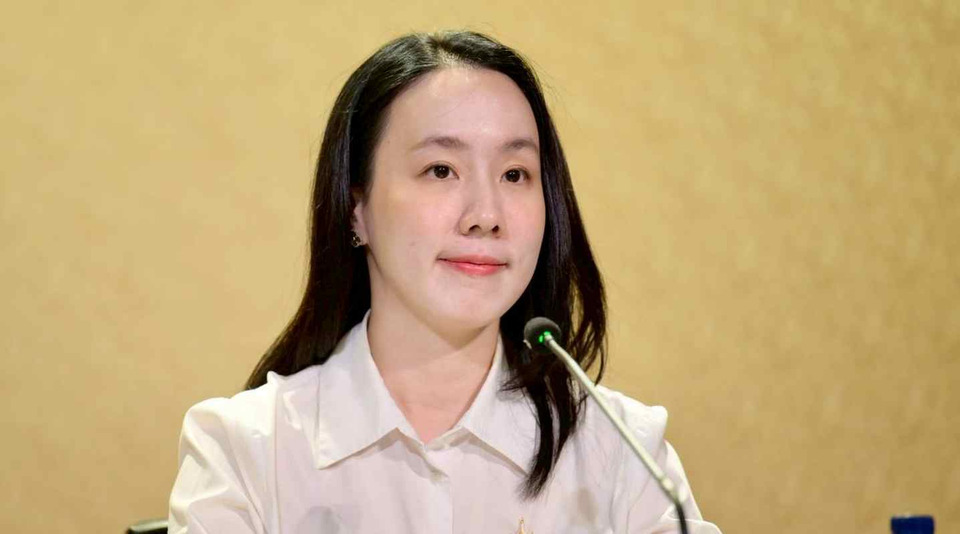 รัฐบาลเร่งแก้ปัญหาที่ดินทำกิน มอบสมุด คทช. ชาวอุตรดิตถ์ สร้างรายได้มั่นคงยั่งยืน