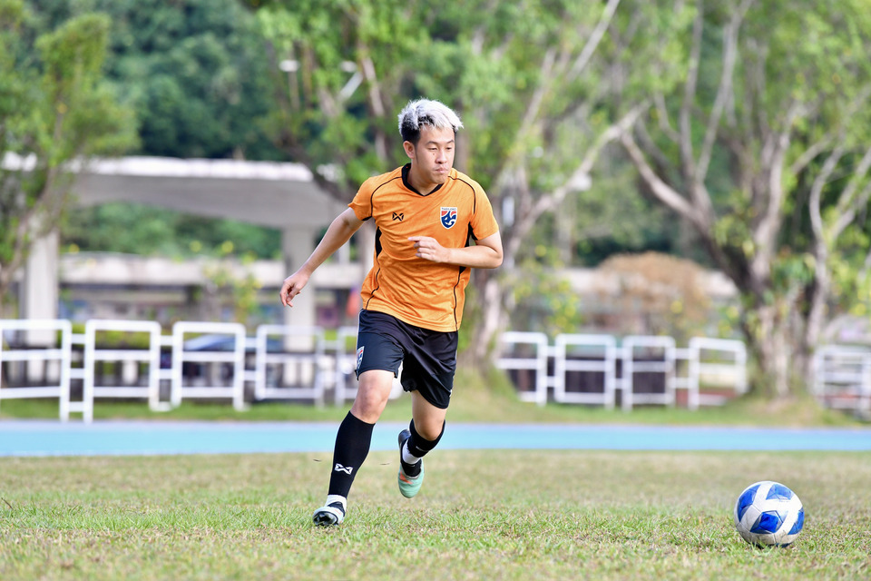 ทีมชาติไทย ชุดใหญ่ ซ้อมครั้งแรกที่ ไชนีส ไทเป “วรชิต-ศุภนันท์“ ตั้งเป้าชนะพร้อมตุนลูกได้เสีย