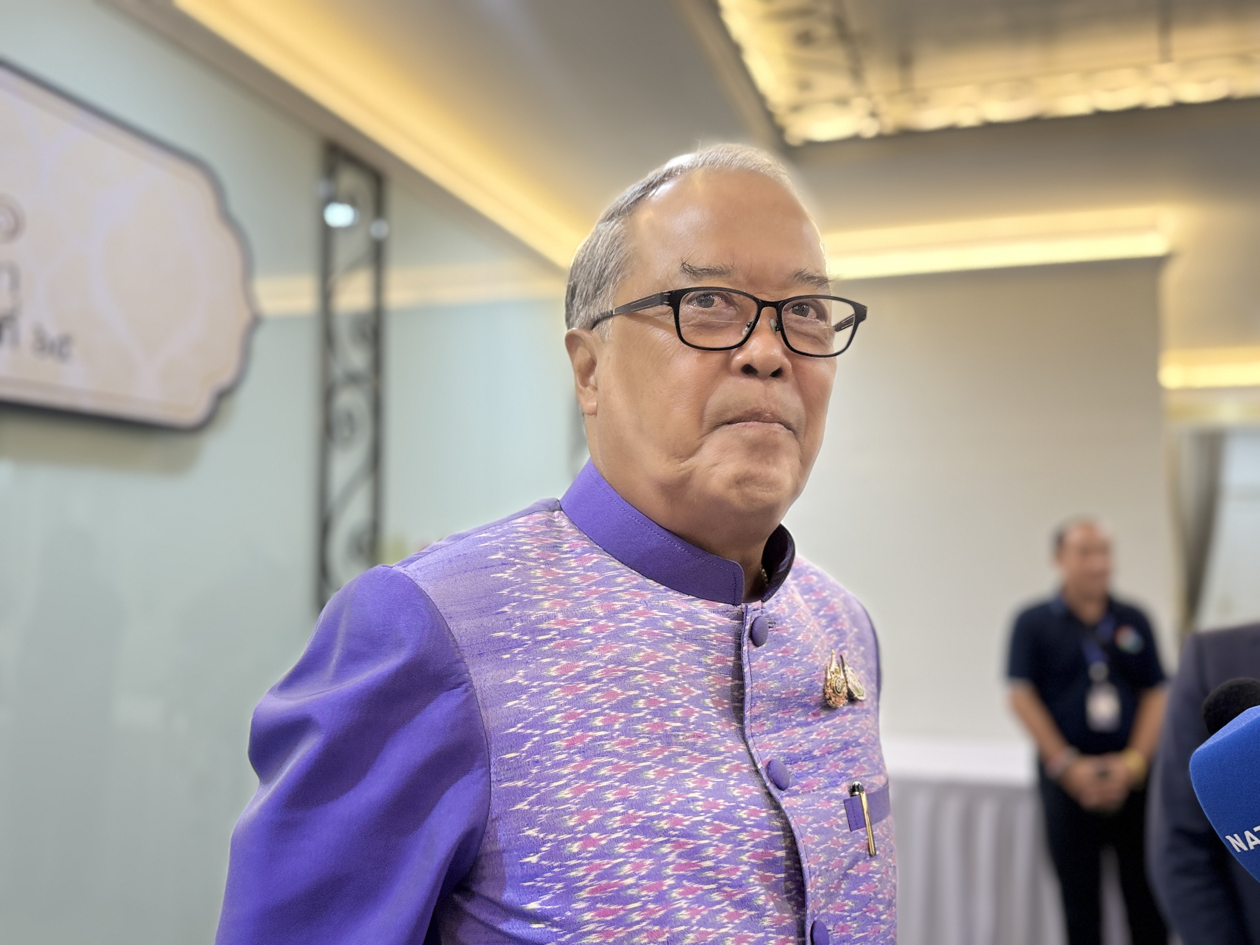 "ชูศักดิ์" กางสูตรคณิตศาสตร์การเมือง ถ้าเขี่ย "ภท." ออก ชี้ไม่มีรัฐบาลไหนเสี่ยงตายดาบหน้า เชื่อไม่มีโหวตล้ม "งบฯ69"