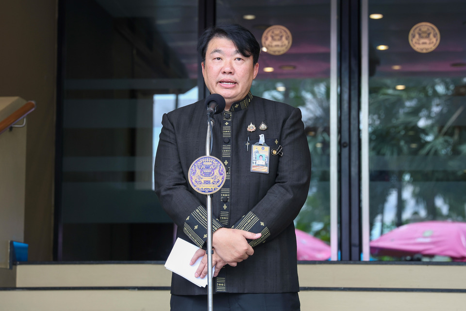 “สิริพงศ์” เผยข่าวดี! ตัดเกณฑ์รถเก่าอัตโนมัติ ลุ้นบัตรคนจนเพิ่ม 2-3 ล้านคน
