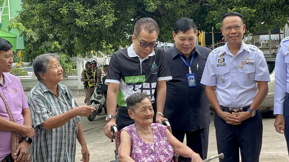 "แสวง" เกาะติดเลือกตั้งนายก อบจ.กาฬสินธุ์ ยันโปร่งใส ไร้เรื่องร้องเรียน ชู ยาย 90 ปี ต้นแบบพลเมือง