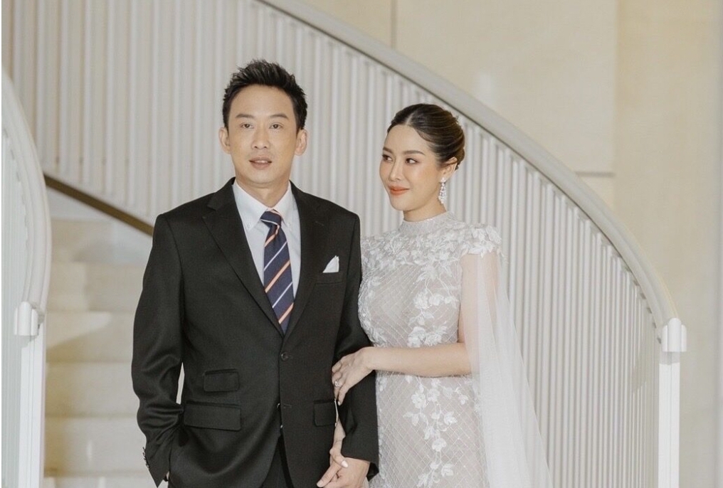 สุดเซอร์ไพรส์ ! "โอ๊ค พานทองแท้" วิวาห์เงียบ เรียบง่าย "พ่อ-อาปู" ร่วมอวยพร