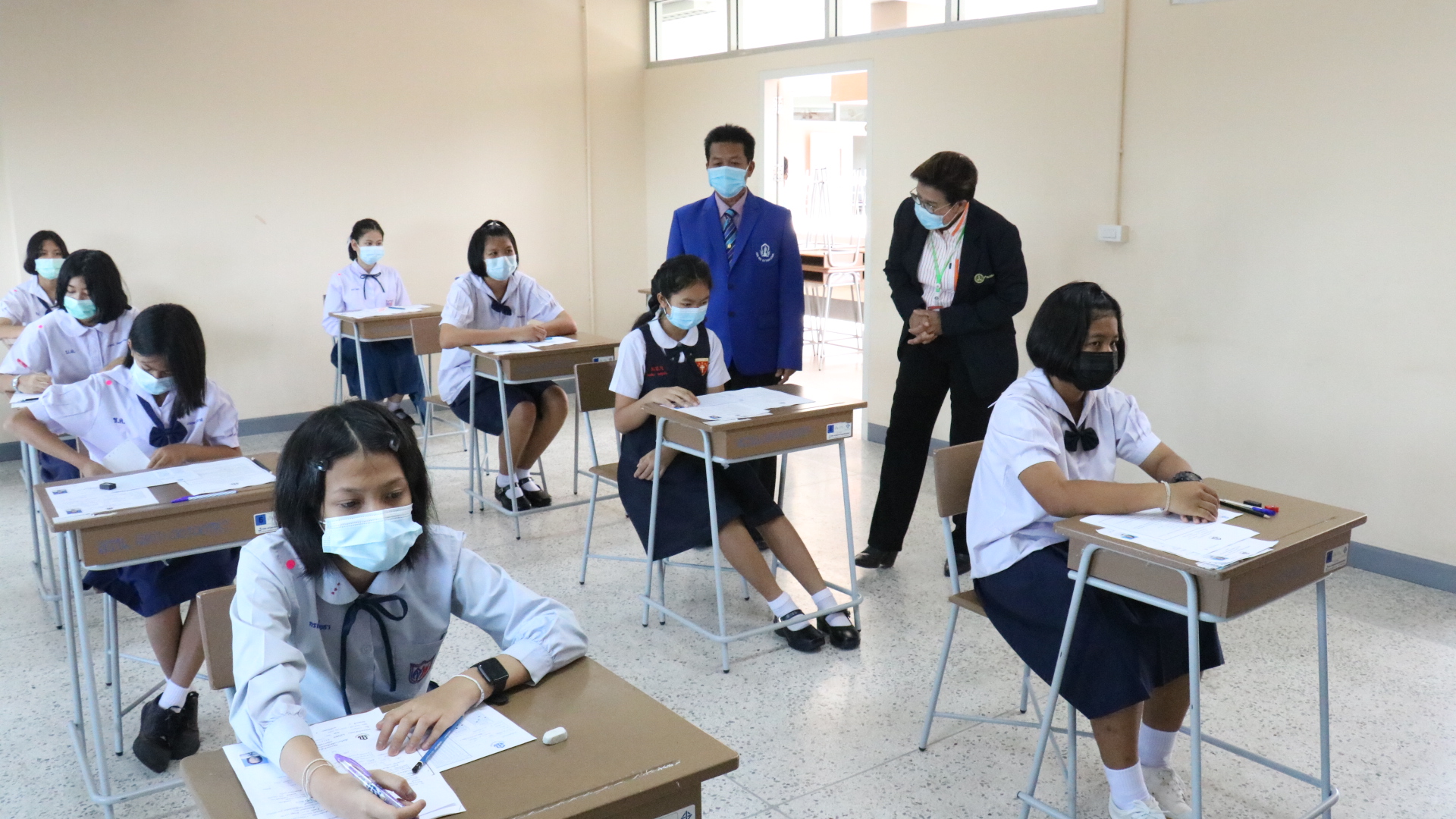 เขตพื้นที่การศึกษาโคราชตรวจความพร้อม  สนามสอบรับนักเรียน ม.1 และ ม.4 ที่โรงเรียนสุรนารีวิทยา 