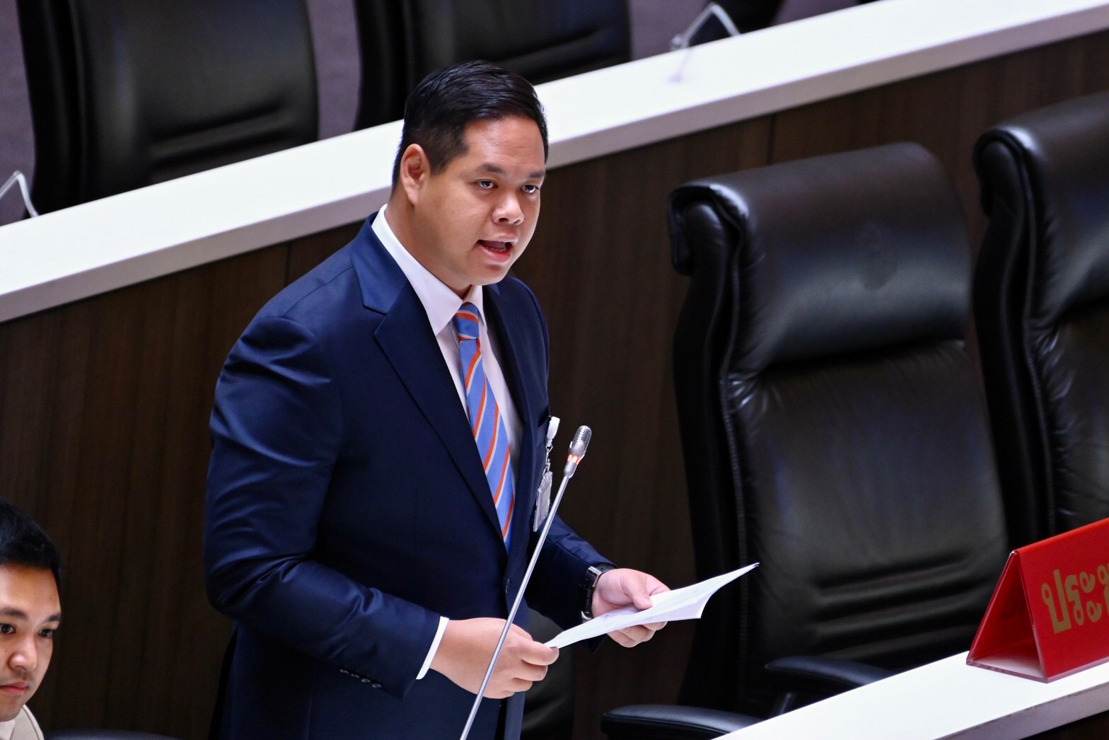 "สรรเพชญ"  หารือสภาฯ 5 เรื่องขอหน่วยงานเกี่ยวข้องเร่งแก้ปัญหาให้ประชาชน 