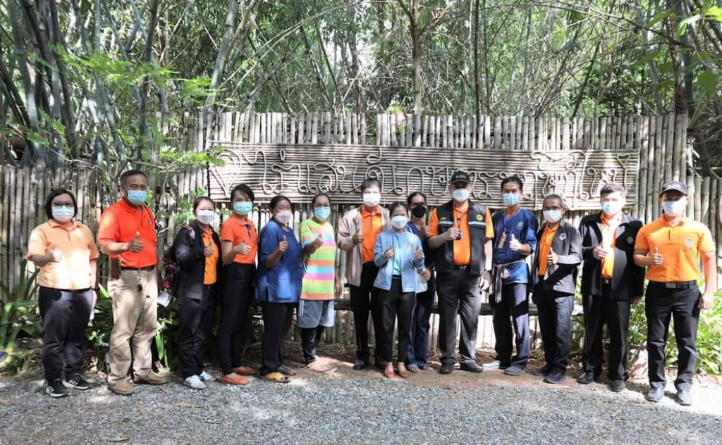 รองเลขาฯส.ป.ก. ตรวจเยี่ยมไร่แสนดี เกษตรทฤษฎีใหม่ในเขตปฏิรูปฯ มหาสารคาม