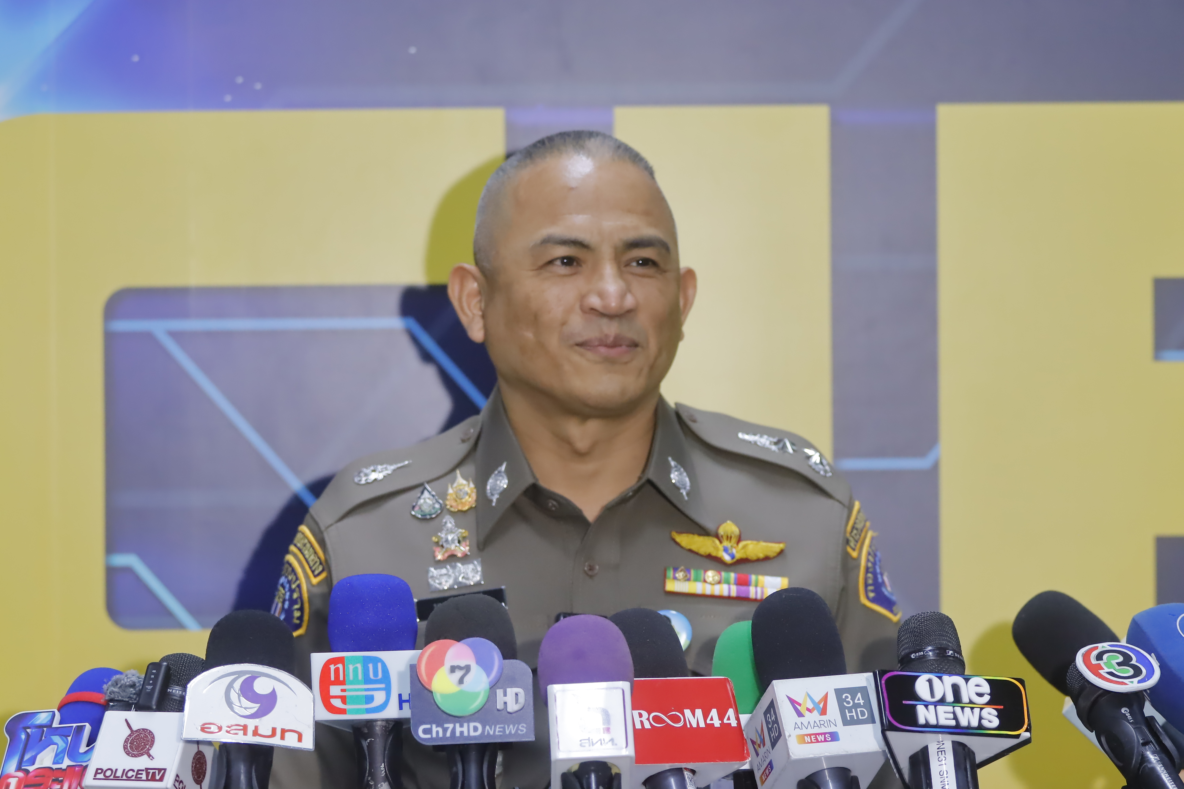 ผบก.ป. เผย "ฟิล์ม รัฐภูมิ" ยังไม่ประสานขอเข้าพบหลังถูกออกหมายเรียก 6 ธ.ค ถ้าไม่มาจะต้องถูกออกหมายจับ 