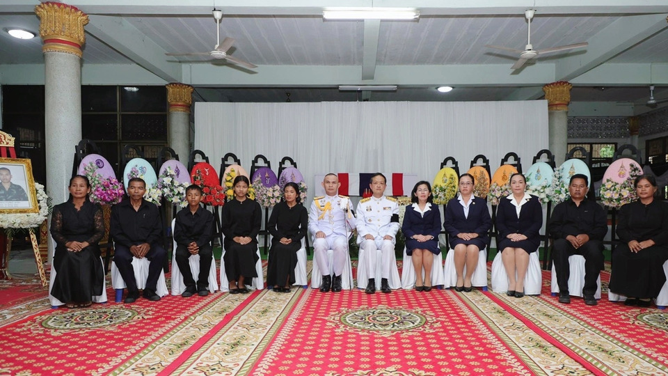 พระราชทานน้ำหลวงอาบศพ–พวงมาลา "พลทหารภานุพัฒน์" เสียชีวิตจากเหตุชายแดนไทย–กัมพูชา