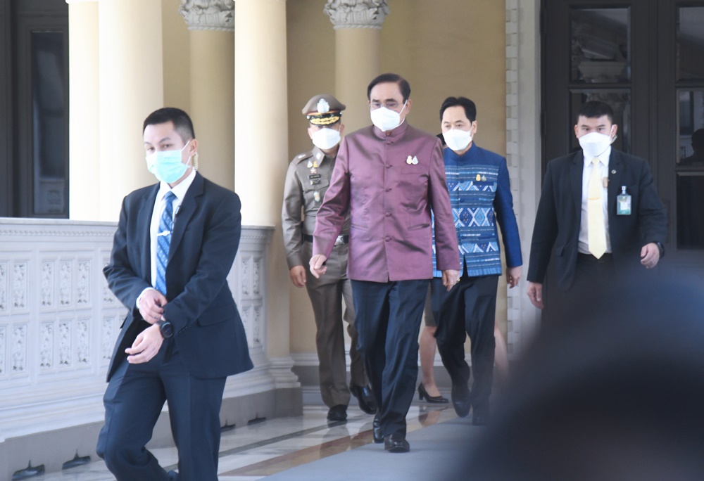 “วิษณุ”เตือนกฎหมายธุรกรรมอิเล็กทรอนิกส์ โวกม.ตำรวจฉบับใหม่ ปฏิรูปครั้งใหญ่ “บิ๊กตู่” บี้เร่งคลอดผลงานใน3เดือน