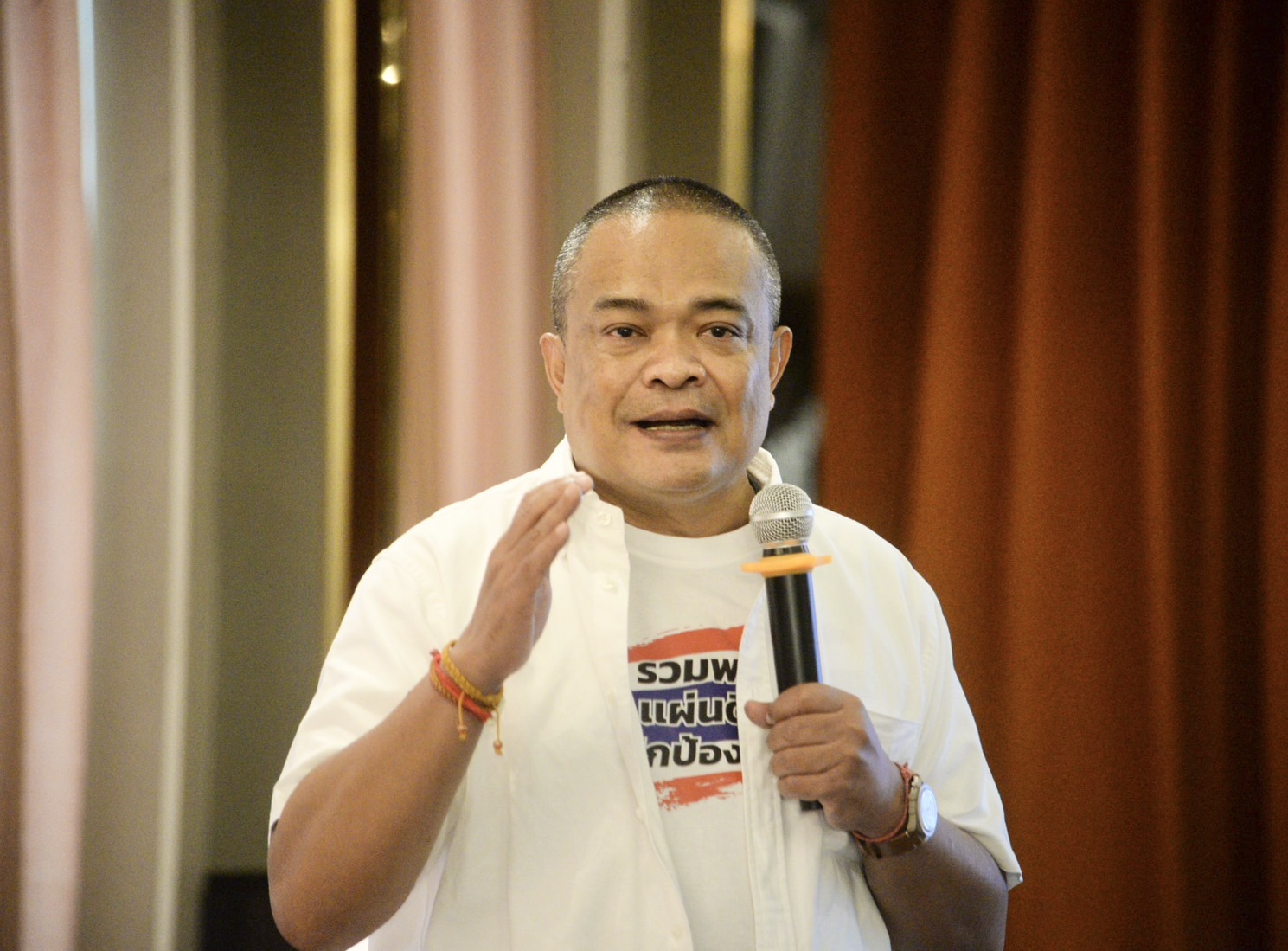 "จตุพร" จับตาการเมือง "อนุทิน" เจอมรสุมหนัก - "เพื่อไทย" สู้ศึกเลือกตั้งลำบาก