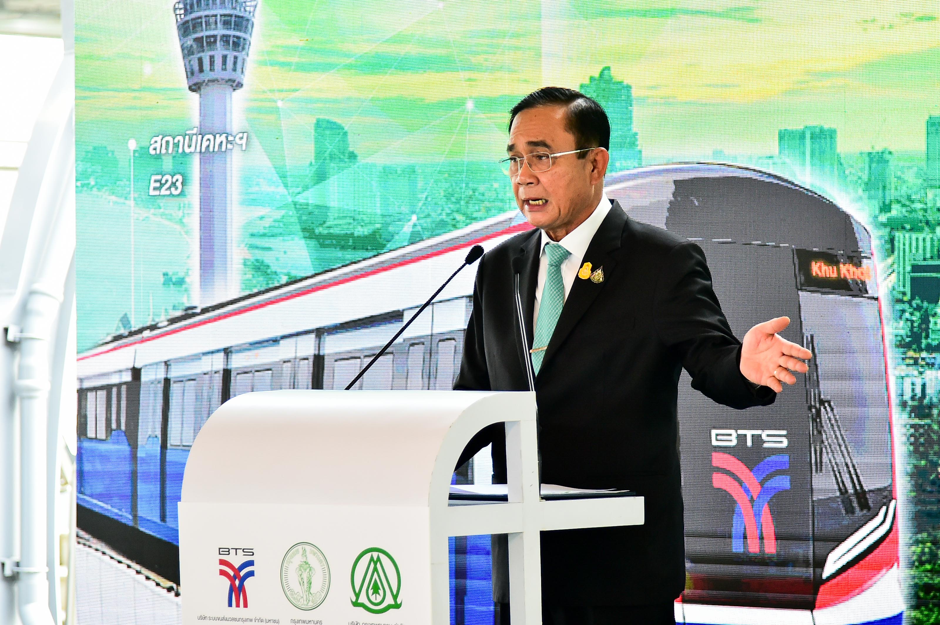 ศบค.เคาะโซนนิ่ง  เคาท์ดาวน์ 