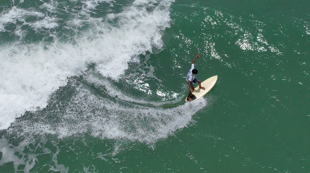 "ณัฐกร" แชมป์กระดานโต้คลื่น Grom Attack! - Thailand Junior Surf Contest 2023 ที่ จ.พังงา