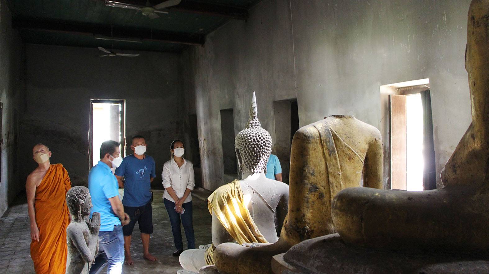 เจ้าอาวาสวัดใหญ่อ่างทองเตรียมบูรณะต่อเศียรพระพุทธรูปเก่าที่ถูกตัดไปกว่า 15 ปี