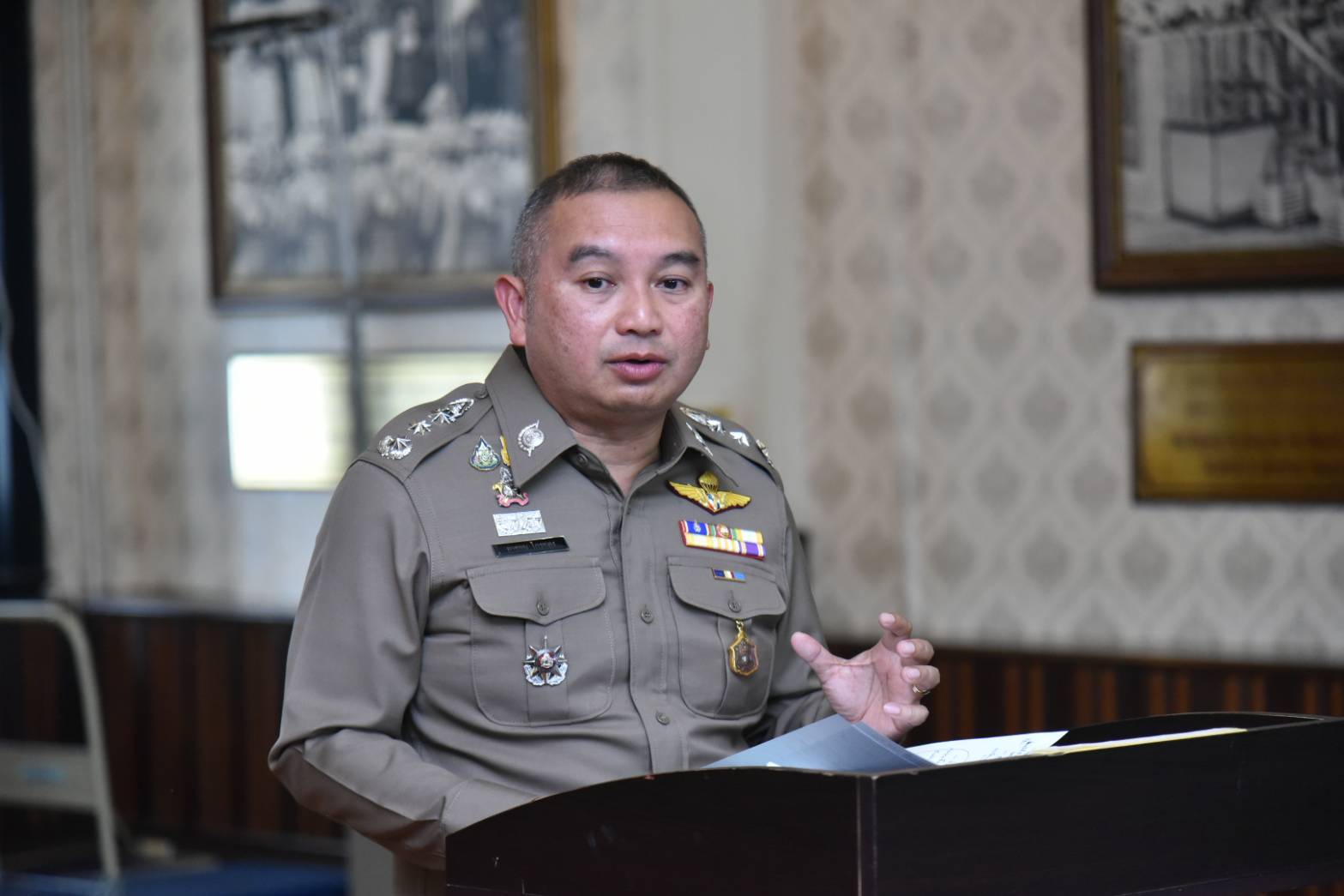 “บิ๊กต่าย” ประชุมเร่งรัดคดีเพลิงไหม้โกดังเก็บสารเคมีใน จ.อยุธยา