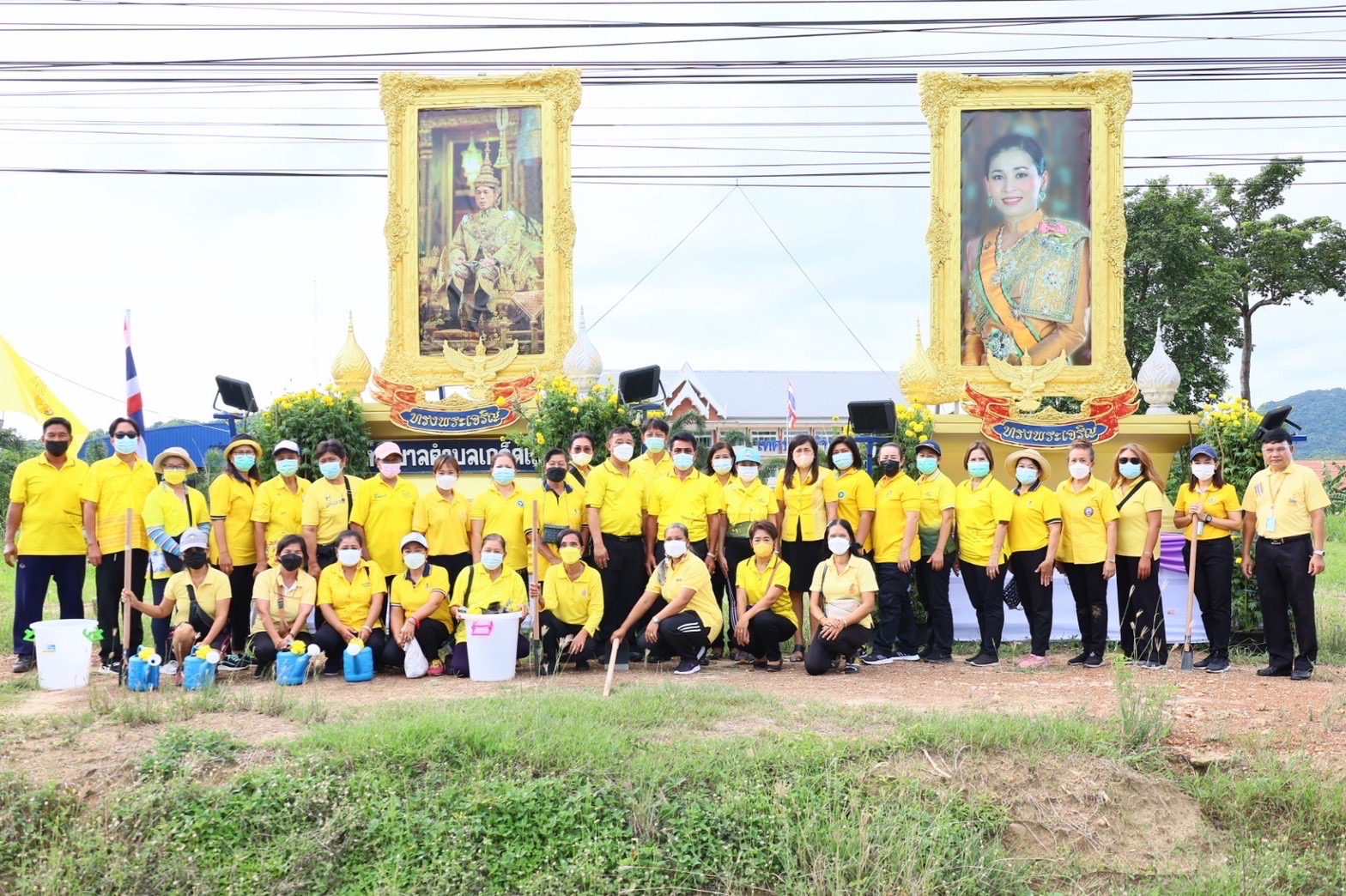 เทศบาลตำบลเกล็ดแก้ว รวมใจท้องถิ่น ปลูกต้นไม้เพื่อแผ่นดิน สืบสานสู่ 90 ล้านต้น เฉลิมพระเกียรติ