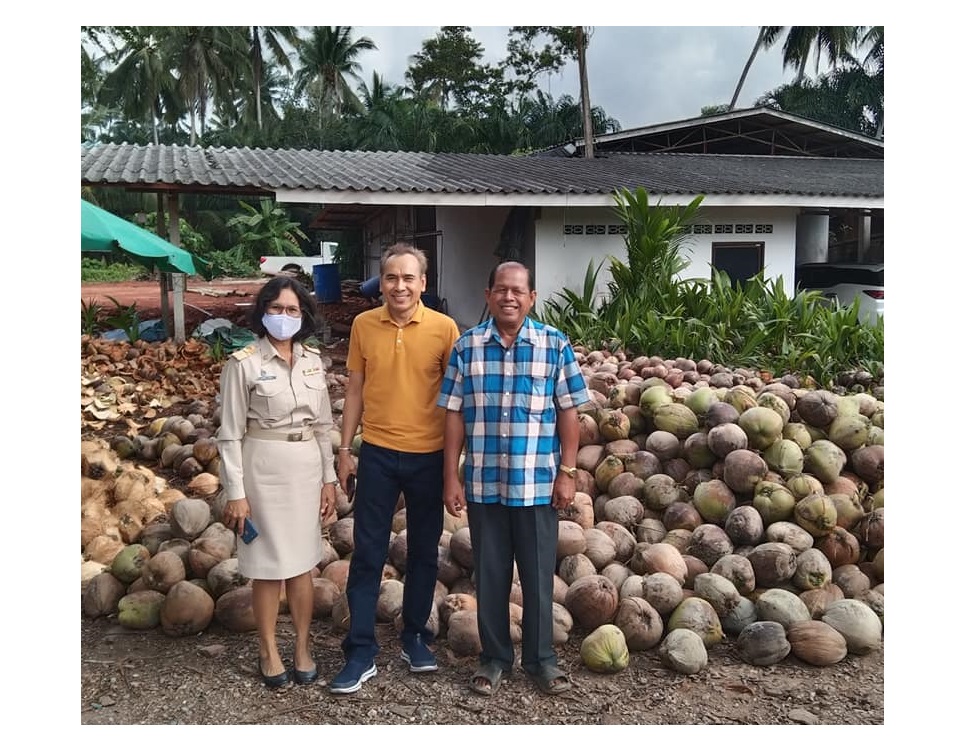 สหกรณ์การเกษตรสุราษฎร์ธานี  ใช้ยุทธศาสตร์เครือข่ายบุกตลาดภาคอีสานแลกเปลี่ยนสินค้าสู้ภัยโควิด-19 
