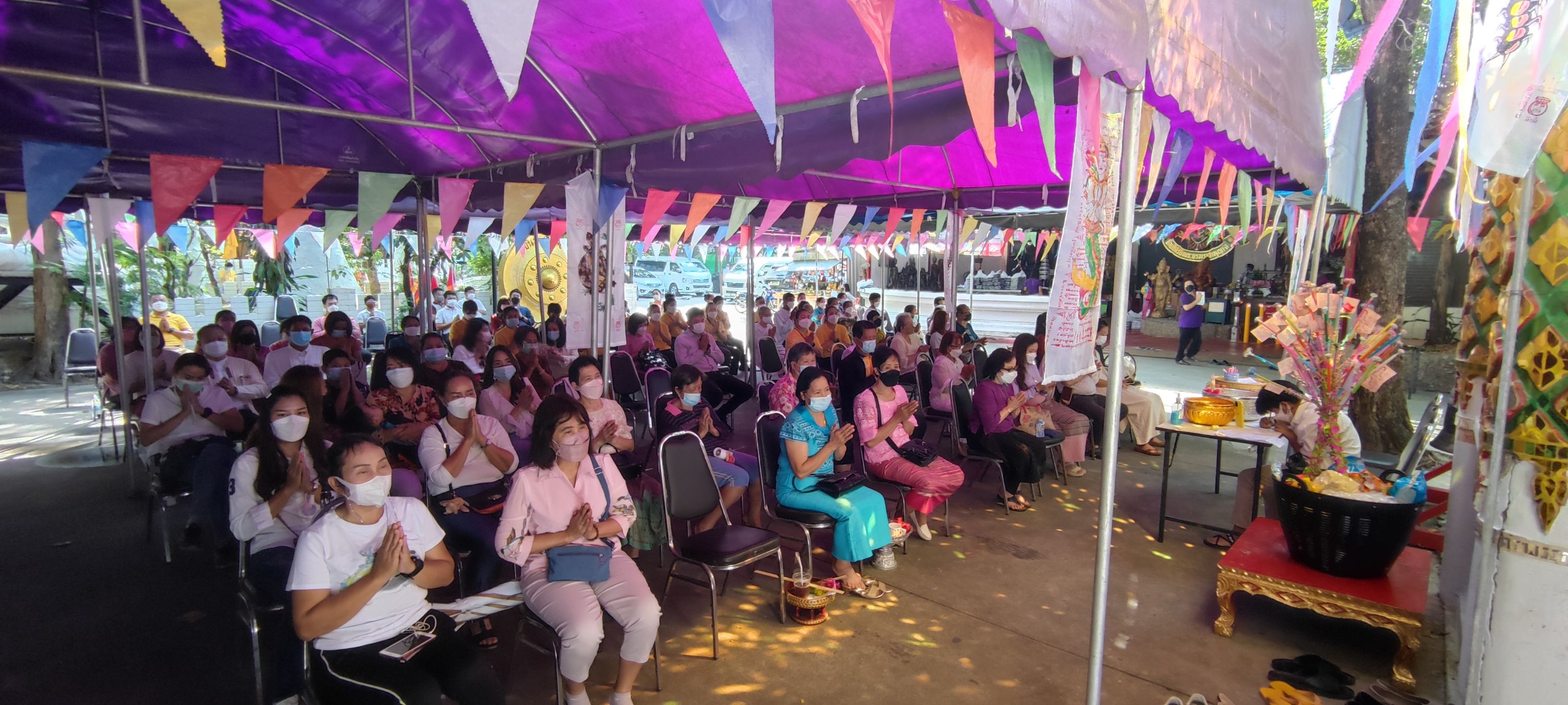 บิ๊กอู๊ด เลขานุการประธานกรรมการตรวจเงินแผ่นดินทอดกฐิน 9 วัด     