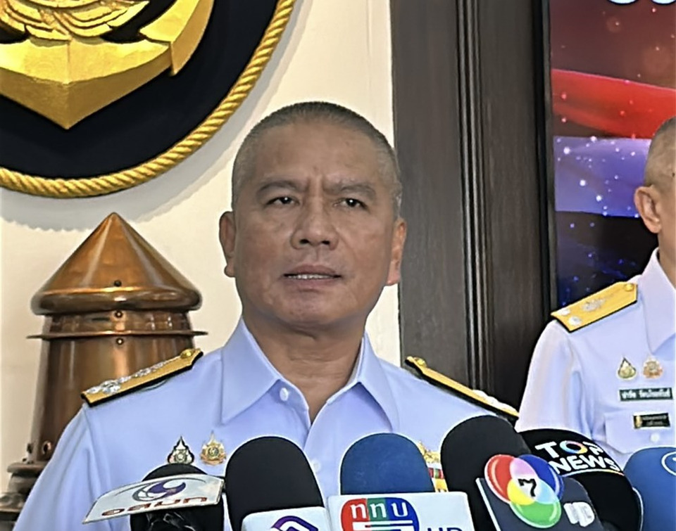"ผบ.ทร." ปรับเรือหลวงจักรีนฤเบศรเป็น “บก.ลอยน้ำ–ฐานโดรนรบ” เสริมแอนตี้โดรน รับศึกเขมร ปีแห่งความพร้อมรบกองทัพเรือ