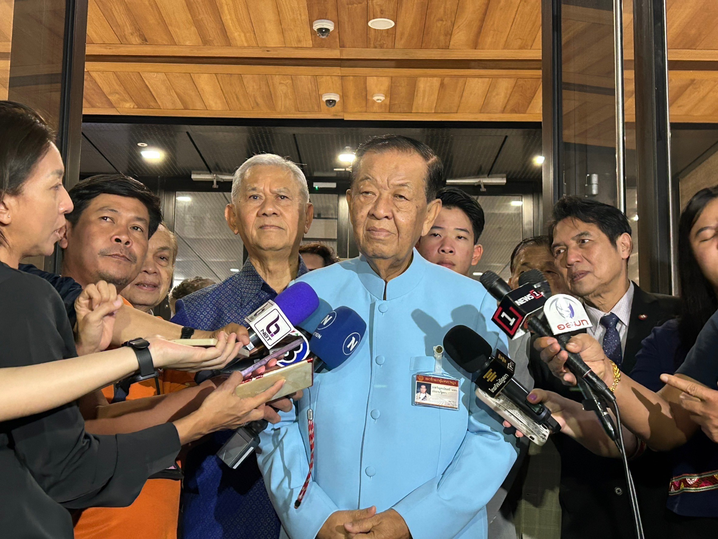 "ประธานสภาฯ" เตรียมหารือ "สนง.เลขาสภาฯ" จัดสรรอาหารสส.ใหม่ ย้ำต้องเหมาะสม ไม่ฟุ่มเฟือย
