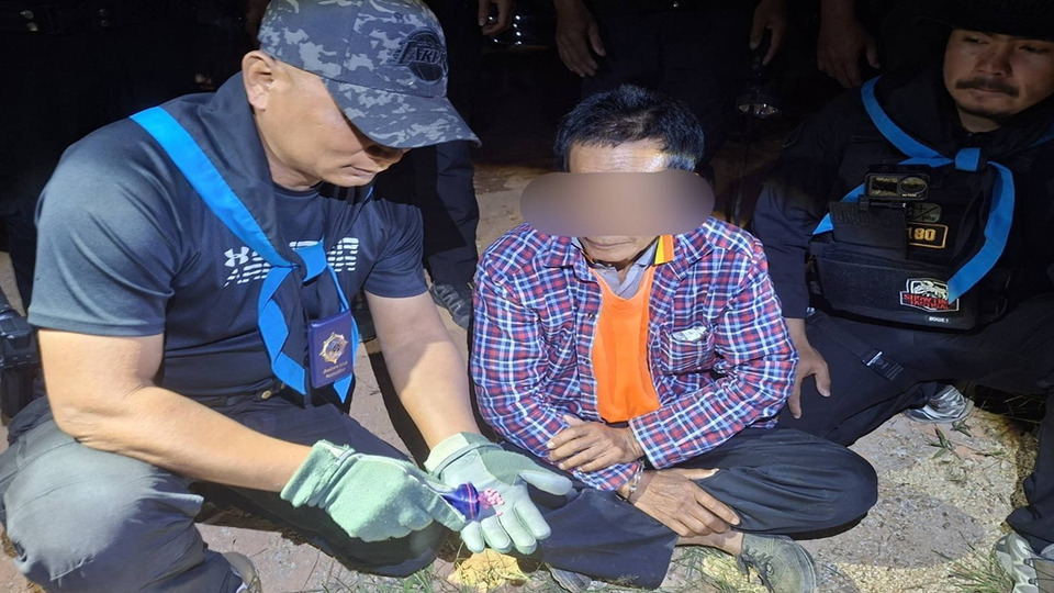 ทหารพรานตั้งด่านจับหนุ่มวัย 64 เสพยาบ้า ขับรถผ่านจุดตรวจ พบของกลาง 128 เม็ดคารถ