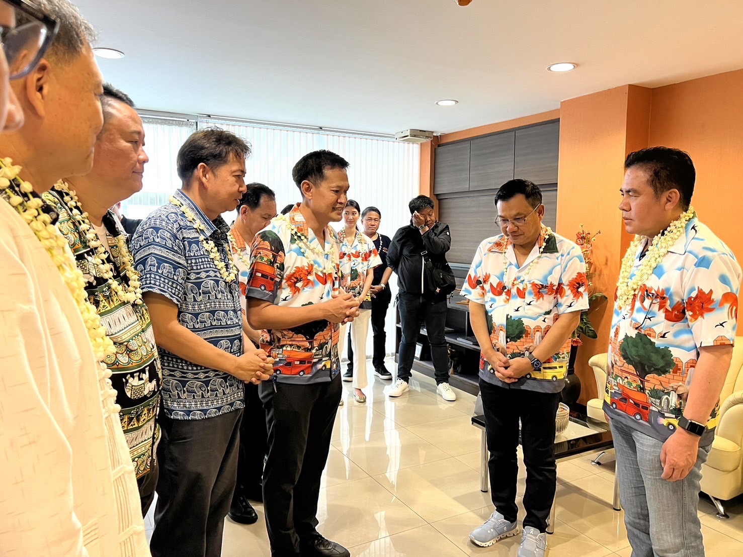 "รมช.สุรพงษ์" ห่วงปชช.ลงพื้นที่เชียงใหม่ ติดตามบริการจราจรทางอากาศช่วงสงกรานต์