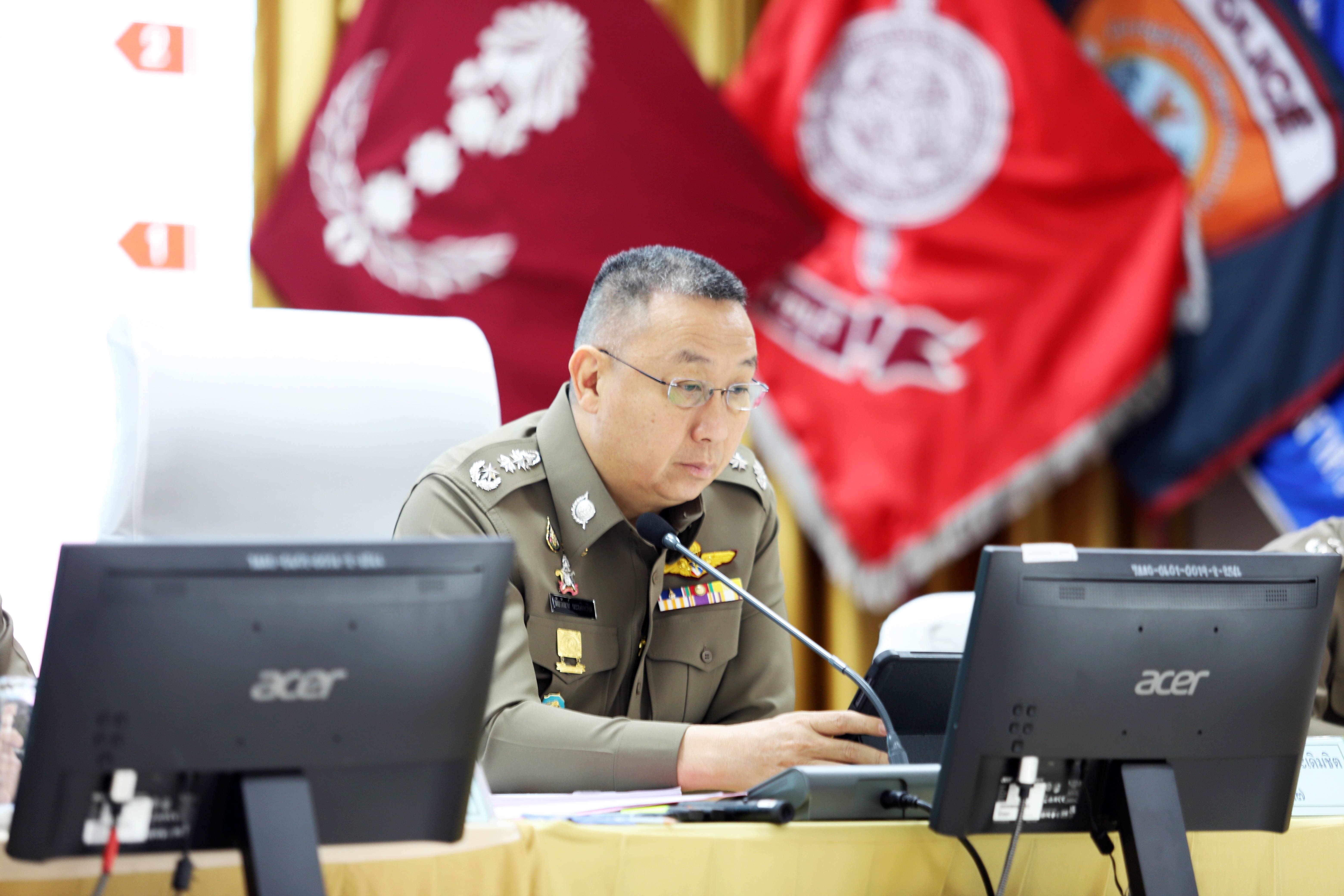 'บิ๊กตุ้ย'ติวเข้ม 8 จังหวัด 104 สถานีเร่งรัดจับกุมผู้ต้องหาตามหมายจับ-กวาดล้างยาเสพติดและแรงงานต่างด้าว 