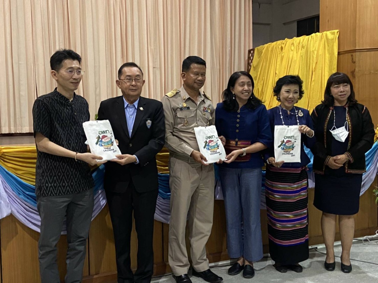 อพท.ลงพื้นที่ศรีสะเกษพัฒนามรดกภูมิปัญญาทางวัฒนธรรมให้เป็นกิจกรรมการท่องเที่ยวเชิงสร้างสรรค์อารยธรรมอีสานใต้